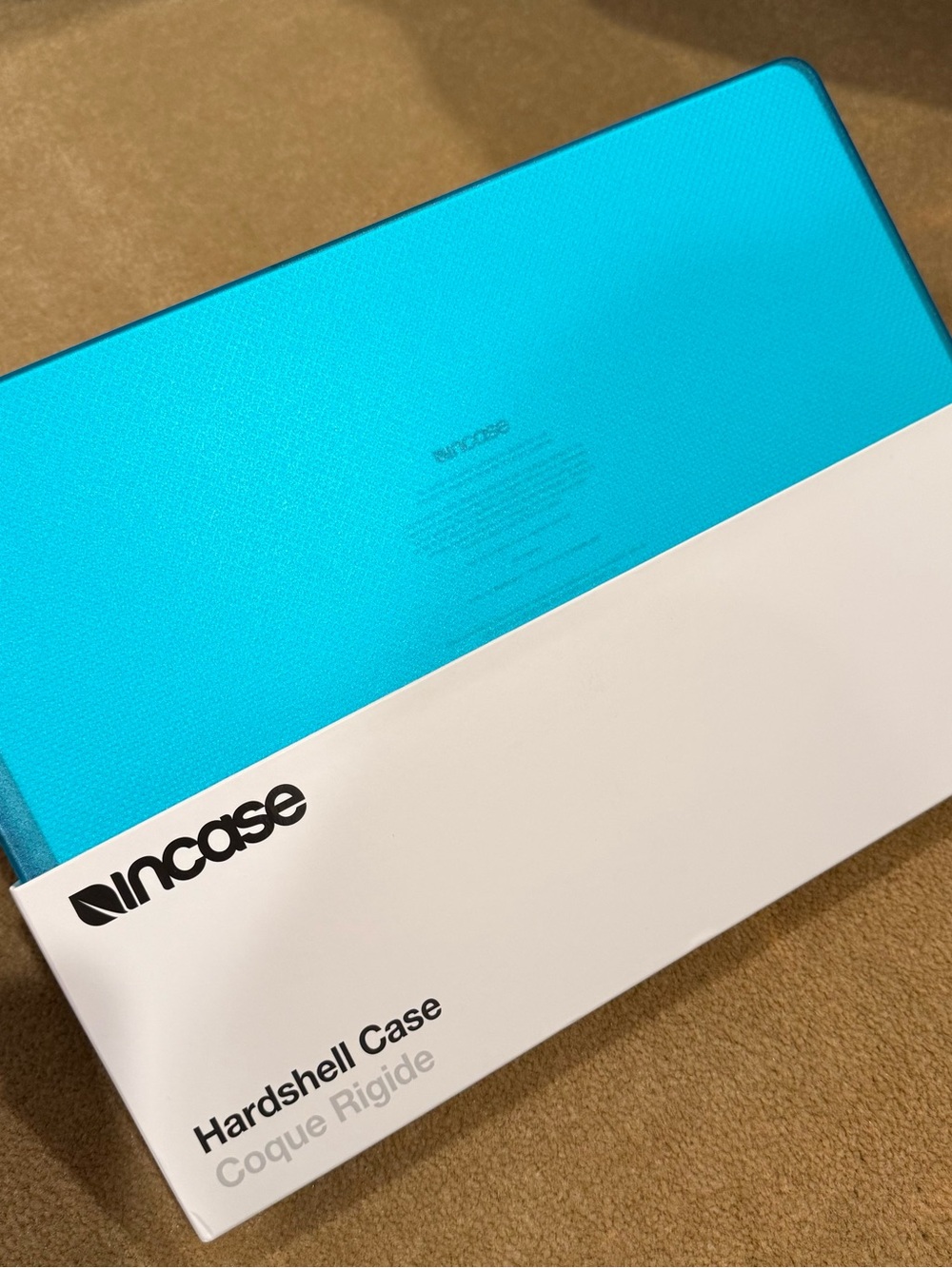 Incase Hardshell MacBook Pro Laptop Case in Bright Teal